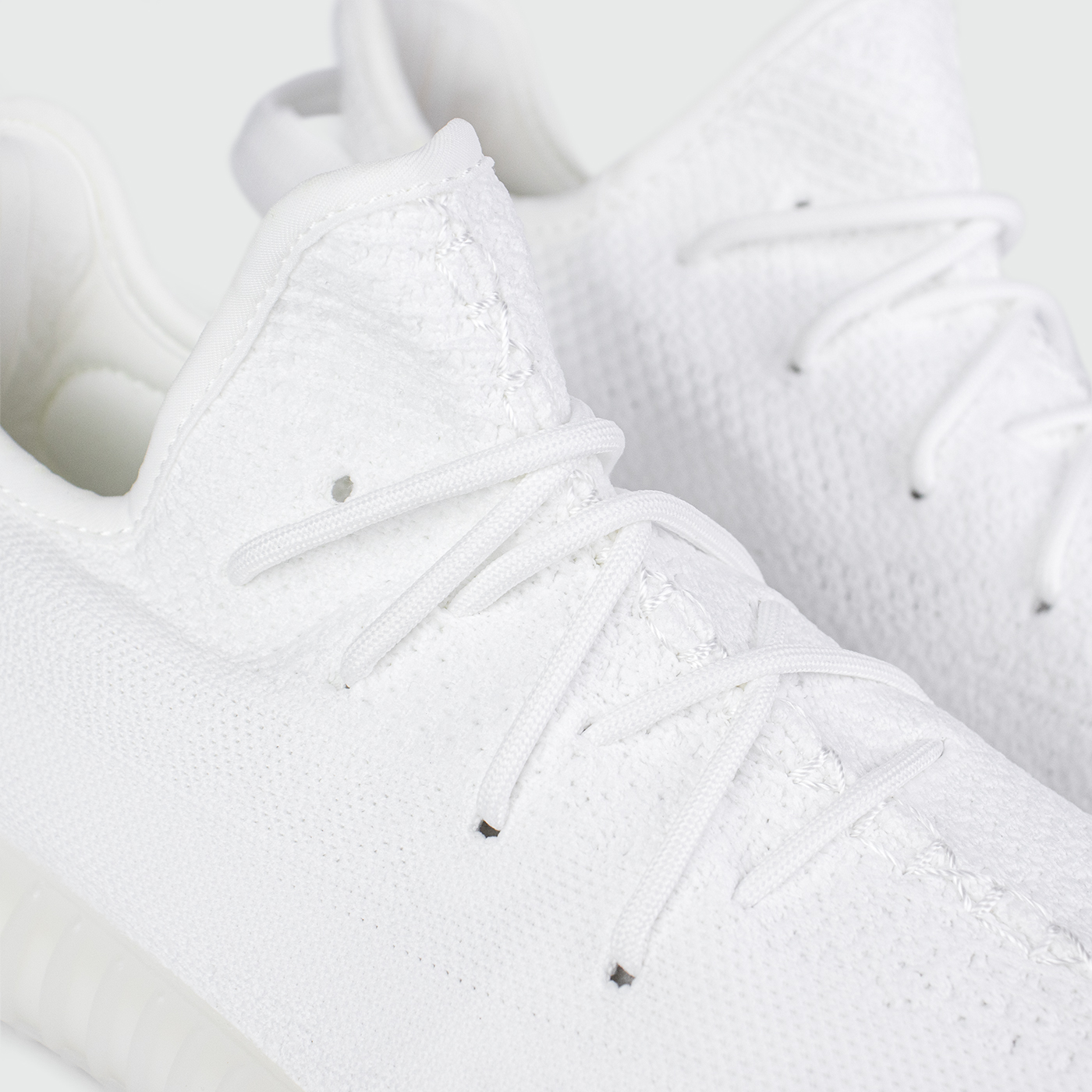 Кроссовки Adidas Yeezy 350 boost v2 Triple White