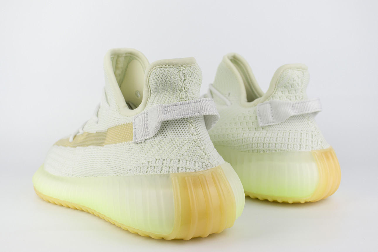 Кроссовки Adidas Yeezy 350 boost v2 Hyperspace