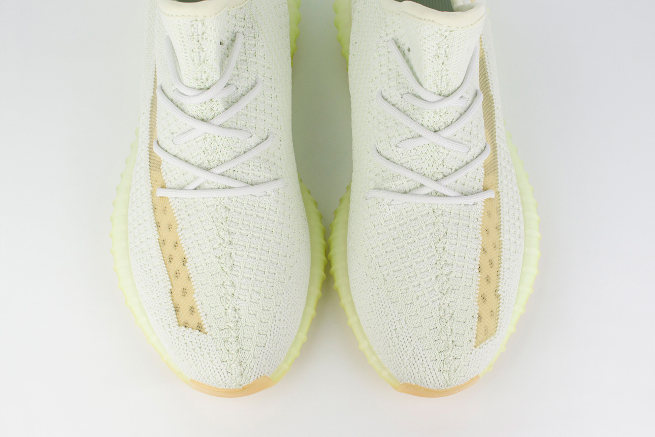 Кроссовки Adidas Yeezy 350 boost v2 Hyperspace