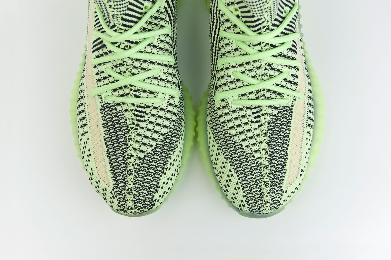 Кроссовки Adidas Yeezy 350 boost v2 Yeezreel