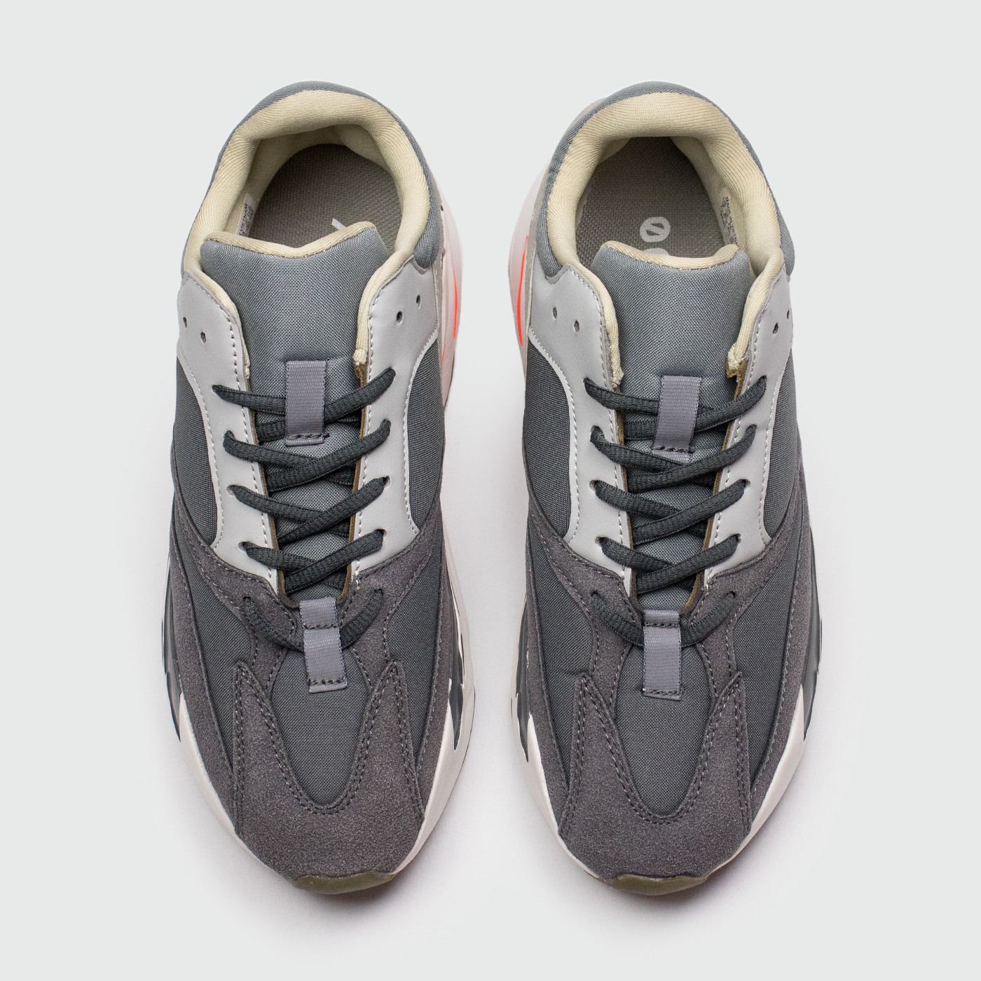 Кроссовки Adidas Yeezy Boost 700 Magnet Кроссовки Adidas Yeezy Boost 700 Magnet