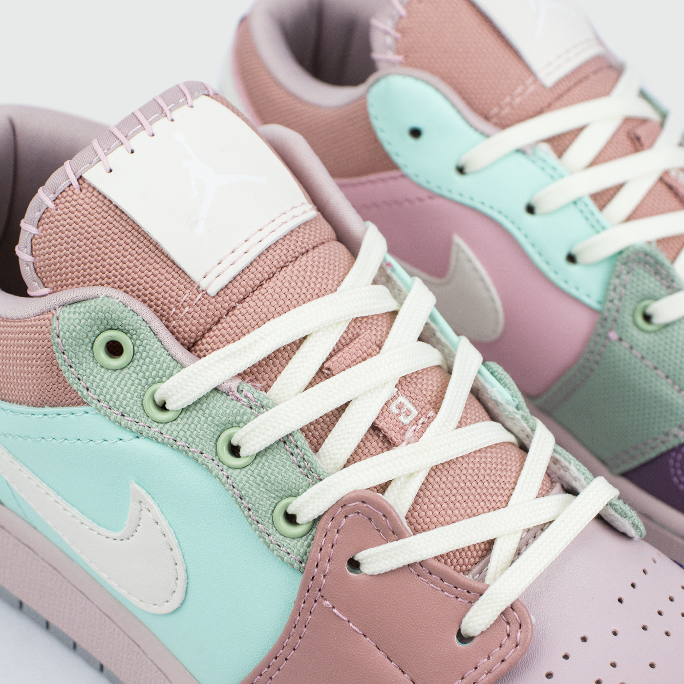 Кроссовки Nike Air Jordan 1 Low Wmns Multi Pastel Кроссовки Nike Air Jordan 1 Low Wmns Multi Pastel