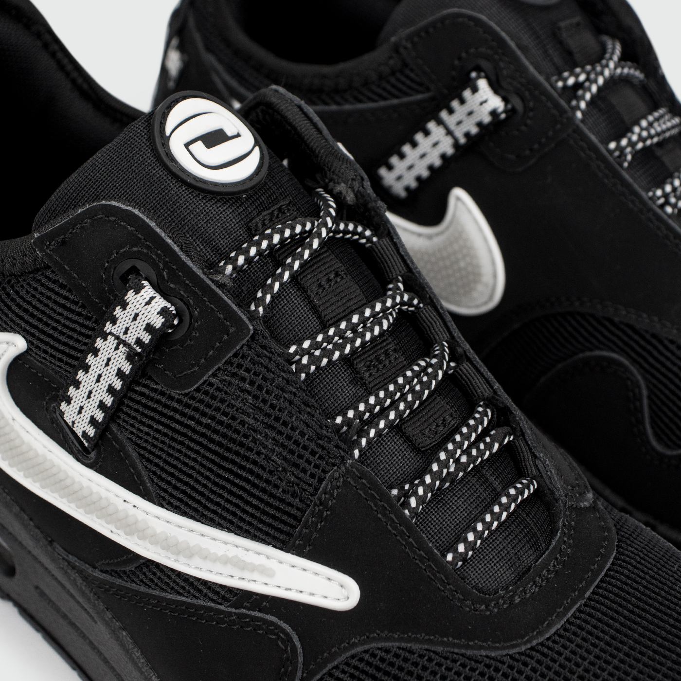 Кроссовки Nike Air Max 1 x Travis Scott Black / White Кроссовки Nike Air Max 1 x Travis Scott Black / White