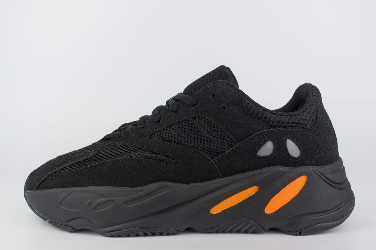 Кроссовки Adidas Yeezy Boost 700 Wmns All Black Кроссовки Adidas Yeezy Boost 700 Wmns All Black