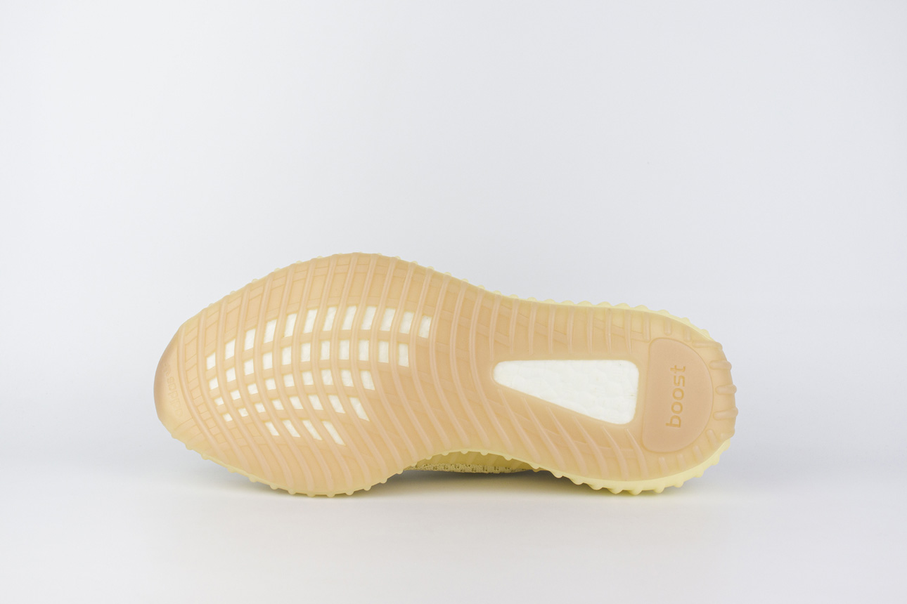 Кроссовки Adidas Yeezy 350 boost v2 Linen Кроссовки Adidas Yeezy 350 boost v2 Linen