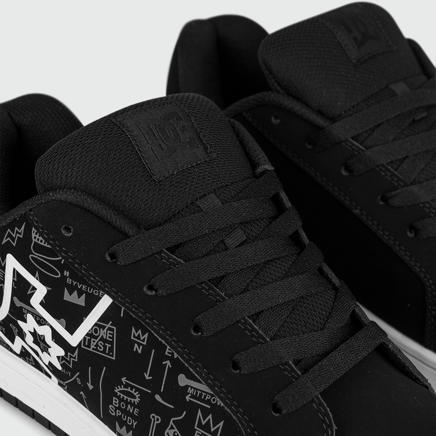 Кеды DC Shoes Court Graffik Basq Black / White Кеды DC Shoes Court Graffik Basq Black / White