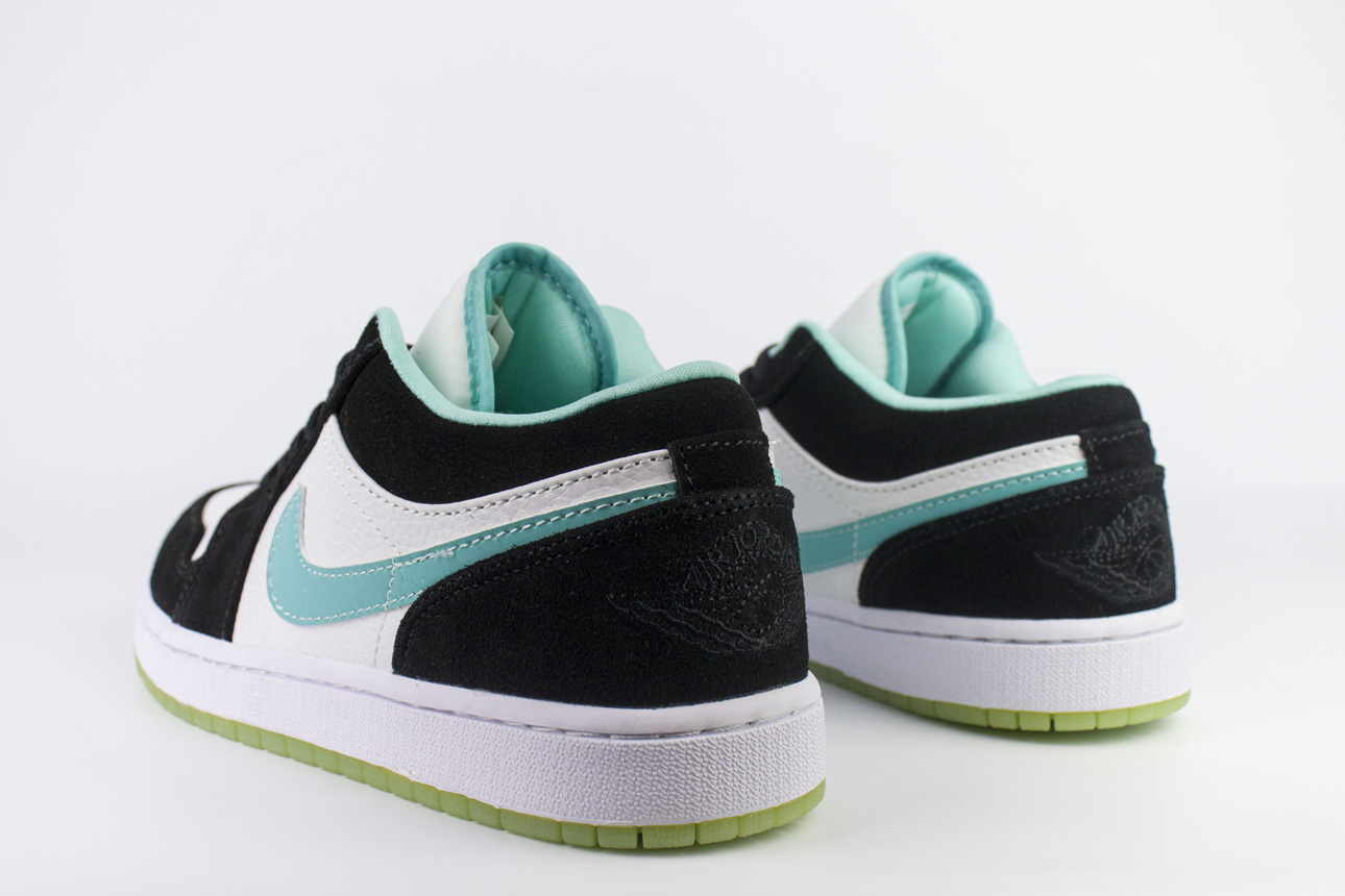 Кроссовки Nike Air Jordan 1 Low Wmns Wh. / Black / Mint Кроссовки Nike Air Jordan 1 Low Wmns Wh. / Black / Mint