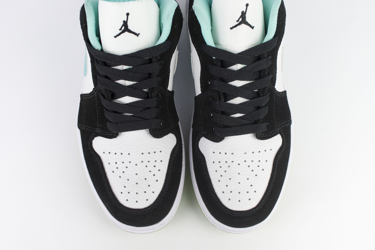 Кроссовки Nike Air Jordan 1 Low Wmns Wh. / Black / Mint Кроссовки Nike Air Jordan 1 Low Wmns Wh. / Black / Mint