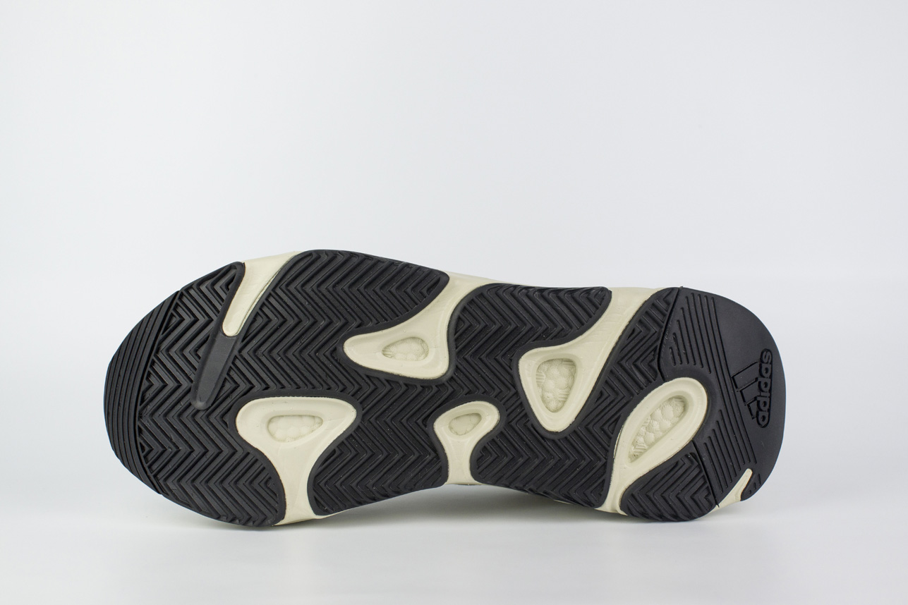 Кроссовки Adidas Yeezy Boost 700 v2 Analog new Кроссовки Adidas Yeezy Boost 700 v2 Analog new