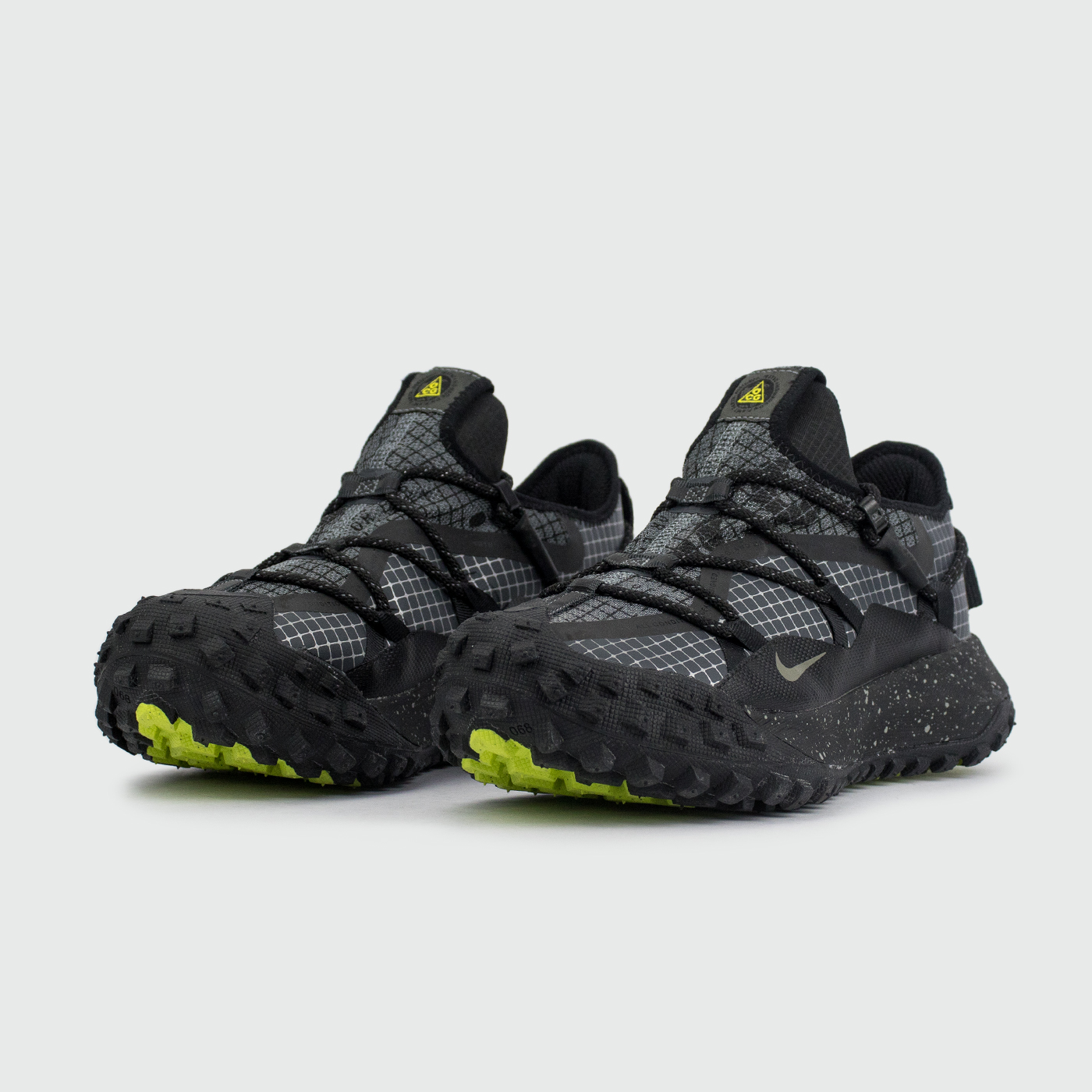 Кроссовки Nike ACG Mountain Fly Low Gtx Black / Volt