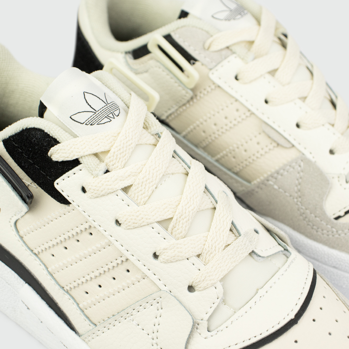 Кроссовки Adidas Forum Low White / Black Кроссовки Adidas Forum Low White / Black