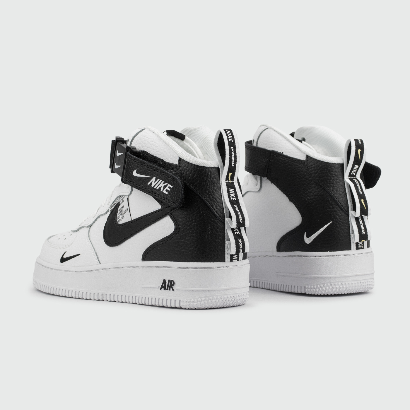 Кроссовки Nike Air Force 1 Mid LV8 Utility White / Black with Fur Кроссовки Nike Air Force 1 Mid LV8 Utility White / Black with Fur