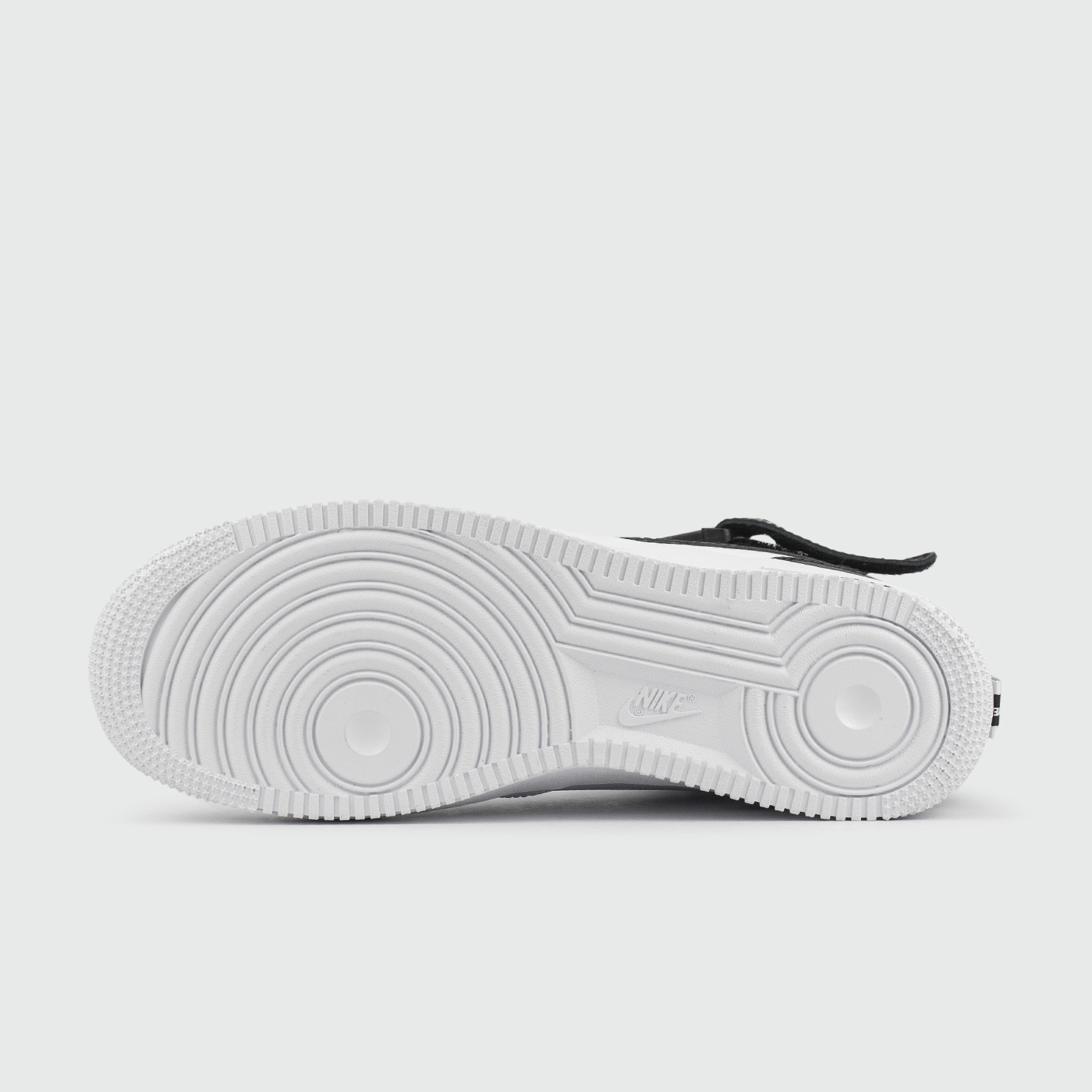 Кроссовки Nike Air Force 1 Mid LV8 Utility White / Black with Fur Кроссовки Nike Air Force 1 Mid LV8 Utility White / Black with Fur