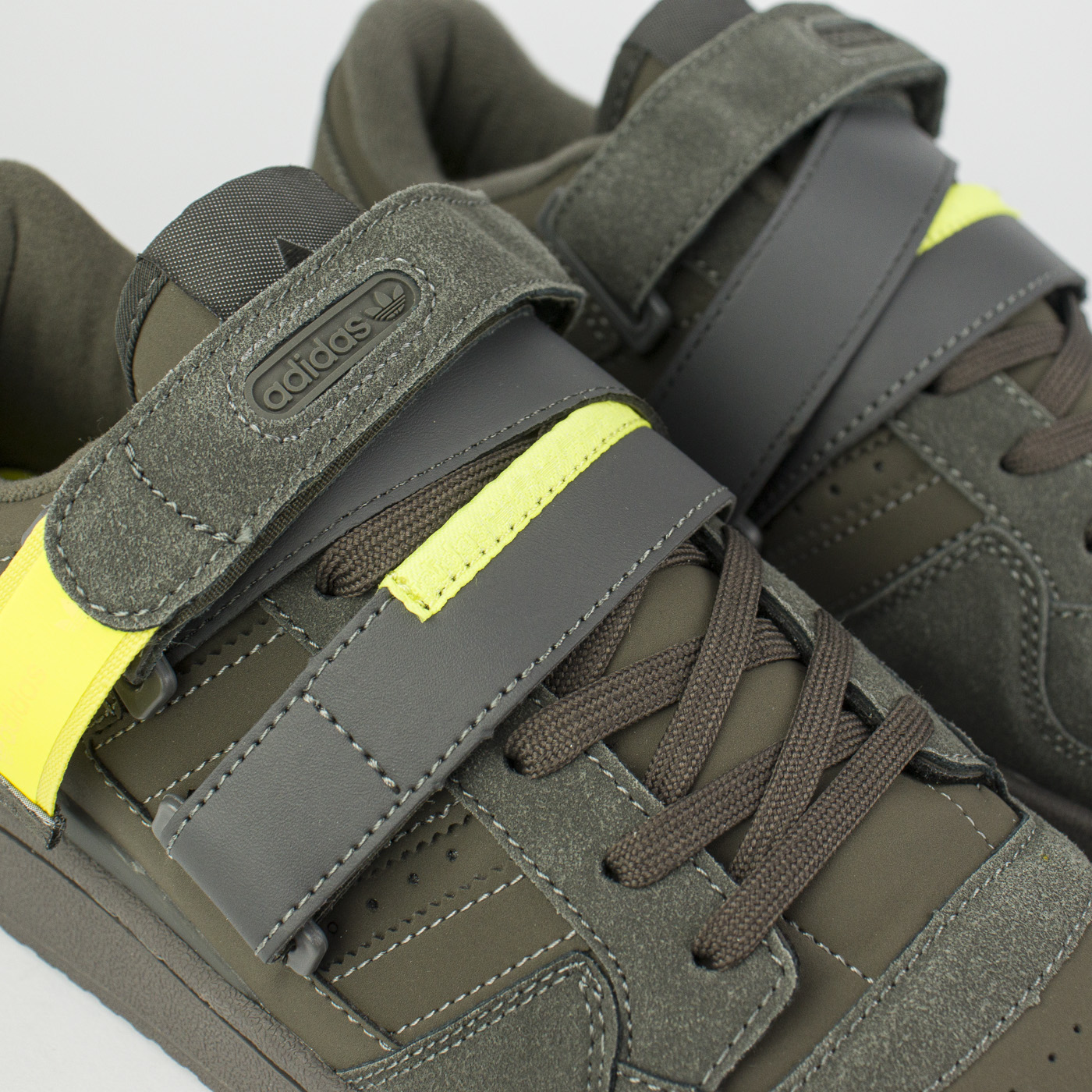 Кроссовки Adidas Forum Low Strap Taupe Cinder Кроссовки Adidas Forum Low Strap Taupe Cinder