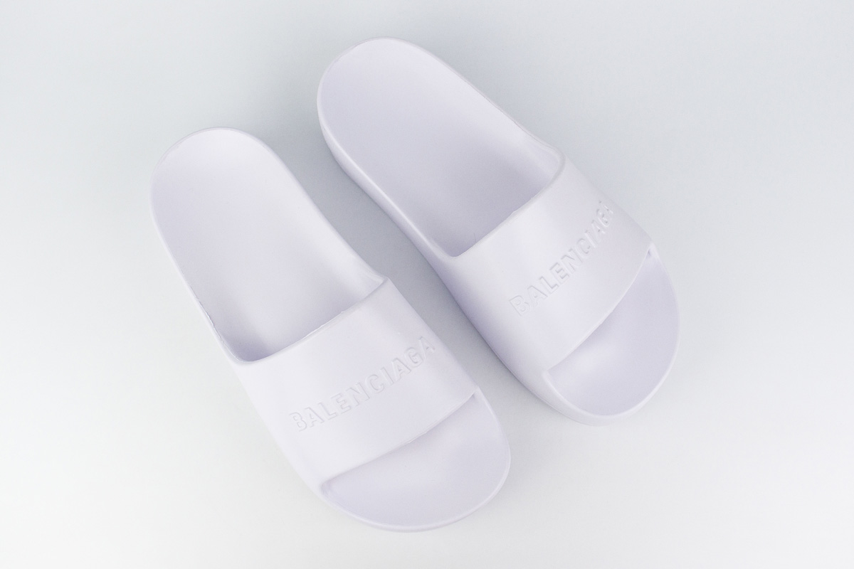 Шлепанцы Balenciaga Chunky Slide White Шлепанцы Balenciaga Chunky Slide White