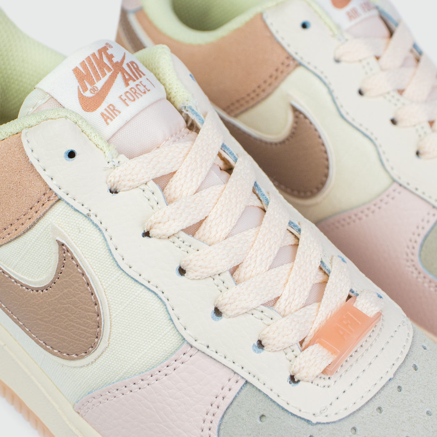 Кроссовки Nike Air Force 1 Low Wmns Pink / Brown Кроссовки Nike Air Force 1 Low Wmns Pink / Brown