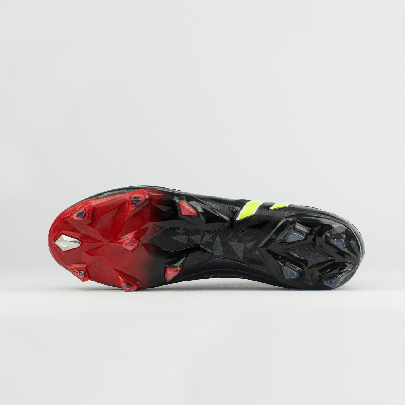 Бутсы Adidas Predator Edge.1 Low FG Black Бутсы Adidas Predator Edge.1 Low FG Black