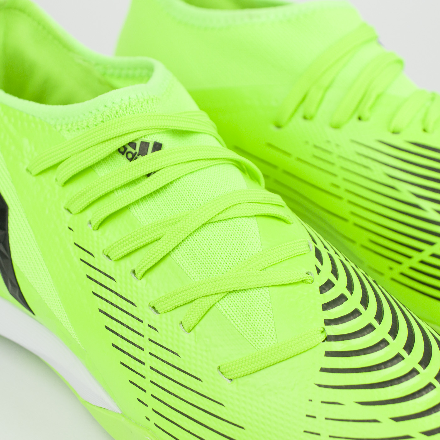 Грунтовки Adidas Predator Edge.3 Low TF Green Грунтовки Adidas Predator Edge.3 Low TF Green
