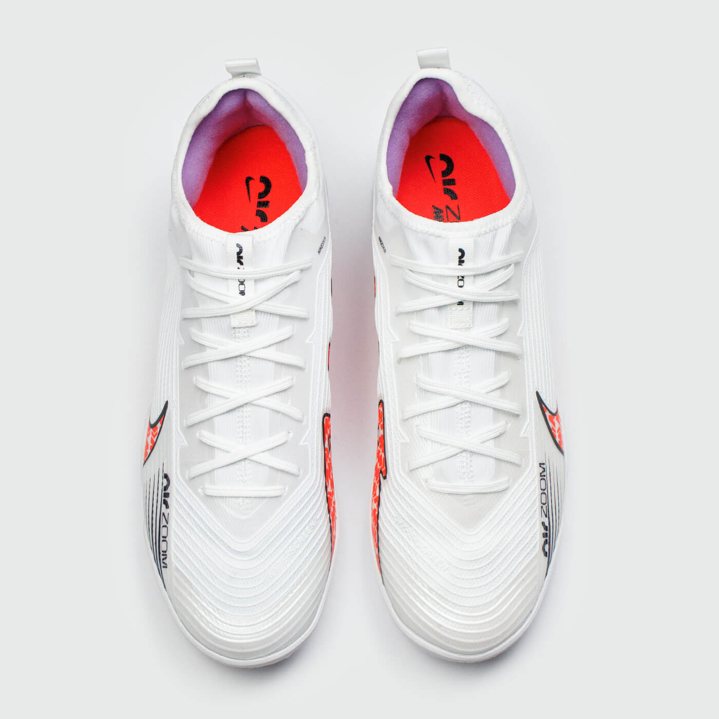 Бампы Nike Air Zoom Mercurial Vapor XV Pro IC White Бампы Nike Air Zoom Mercurial Vapor XV Pro IC White