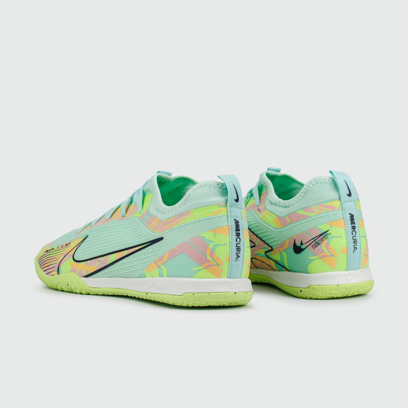 Бампы Nike Air Zoom Mercurial Vapor XV Pro IC Green Бампы Nike Air Zoom Mercurial Vapor XV Pro IC Green