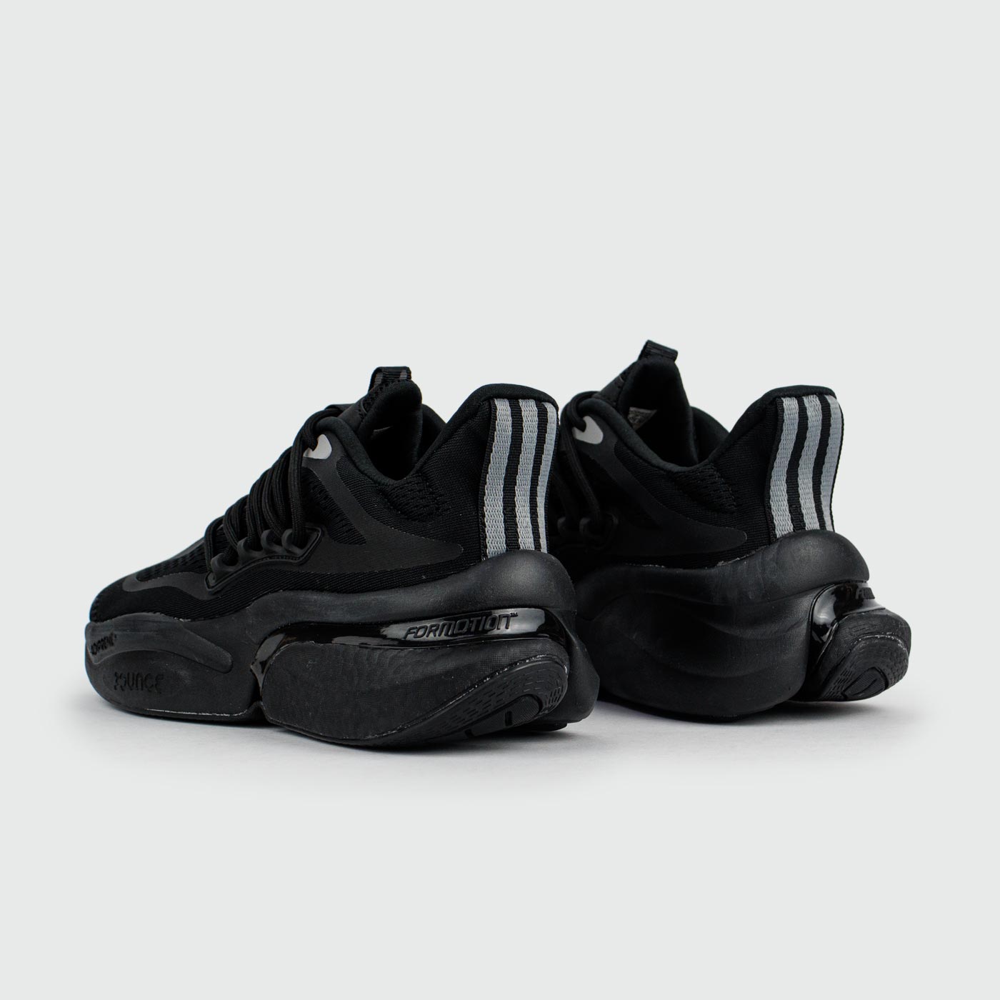 Кроссовки Adidas Alphaboost V1 Triple Black Кроссовки Adidas Alphaboost V1 Triple Black