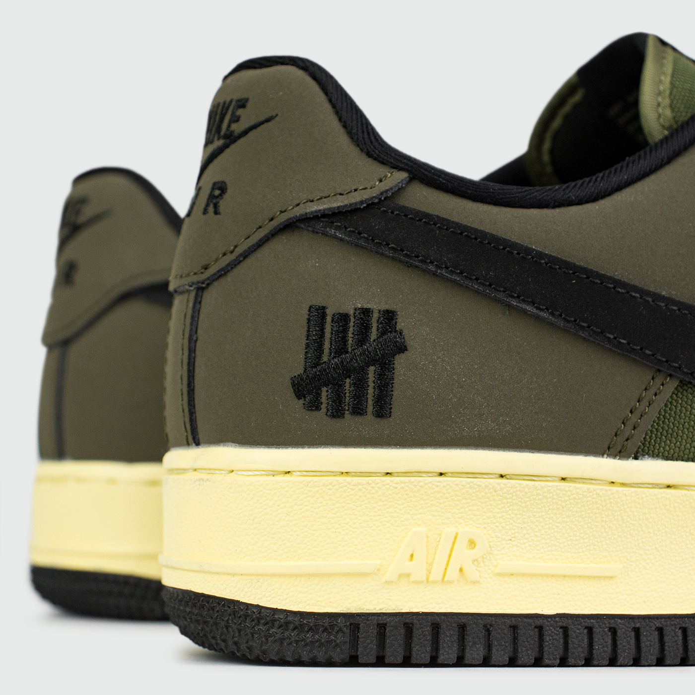 Кроссовки Nike Air Force 1 x Undefeated Grey / Green