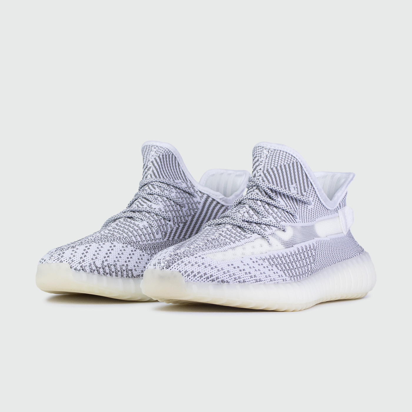 Кроссовки Adidas Yeezy 350 boost v2 Static new Кроссовки Adidas Yeezy 350 boost v2 Static new