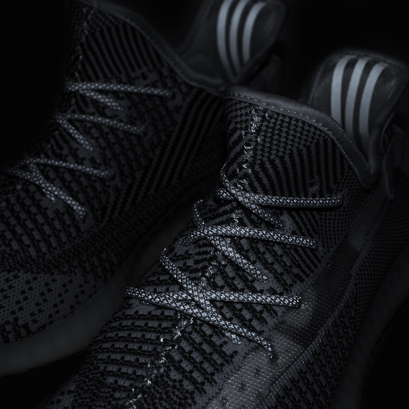 Кроссовки Adidas Yeezy 350 boost v2 Static new Кроссовки Adidas Yeezy 350 boost v2 Static new
