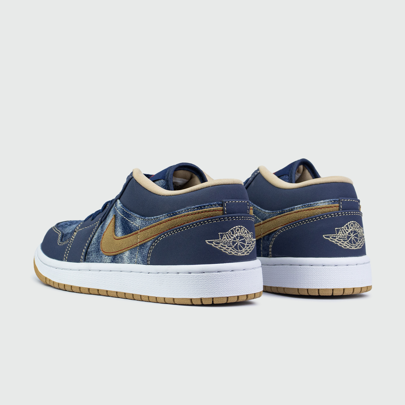 Кроссовки Air Jordan 1 Low Denim Кроссовки Air Jordan 1 Low Denim