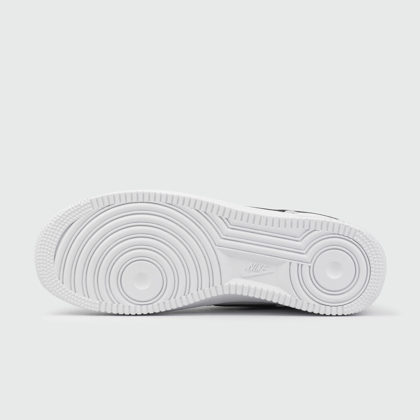 Кроссовки Nike Air Force 1 Low Wmns White / Black 2 Кроссовки Nike Air Force 1 Low Wmns White / Black 2