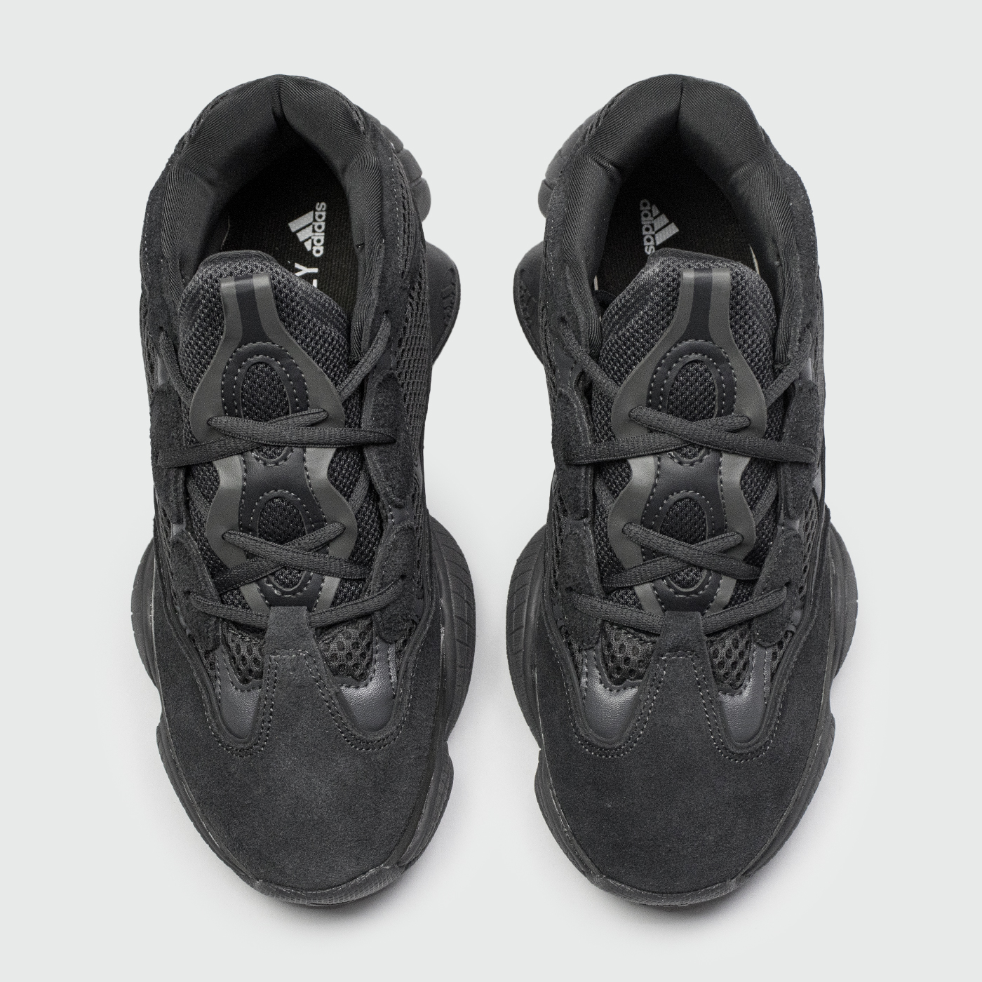 Кроссовки Adidas Yeezy Boost 500 Wmns Triple Black Кроссовки Adidas Yeezy Boost 500 Wmns Triple Black