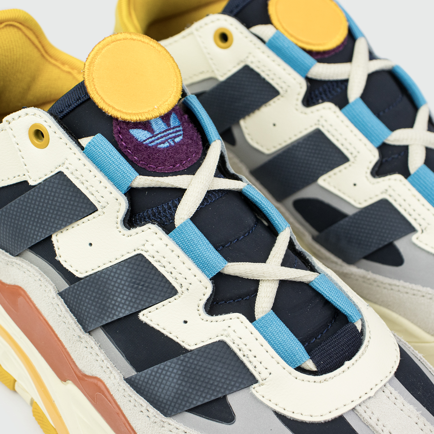 Кроссовки Adidas Niteball Wmns Cream / Cyan / Navy Кроссовки Adidas Niteball Wmns Cream / Cyan / Navy