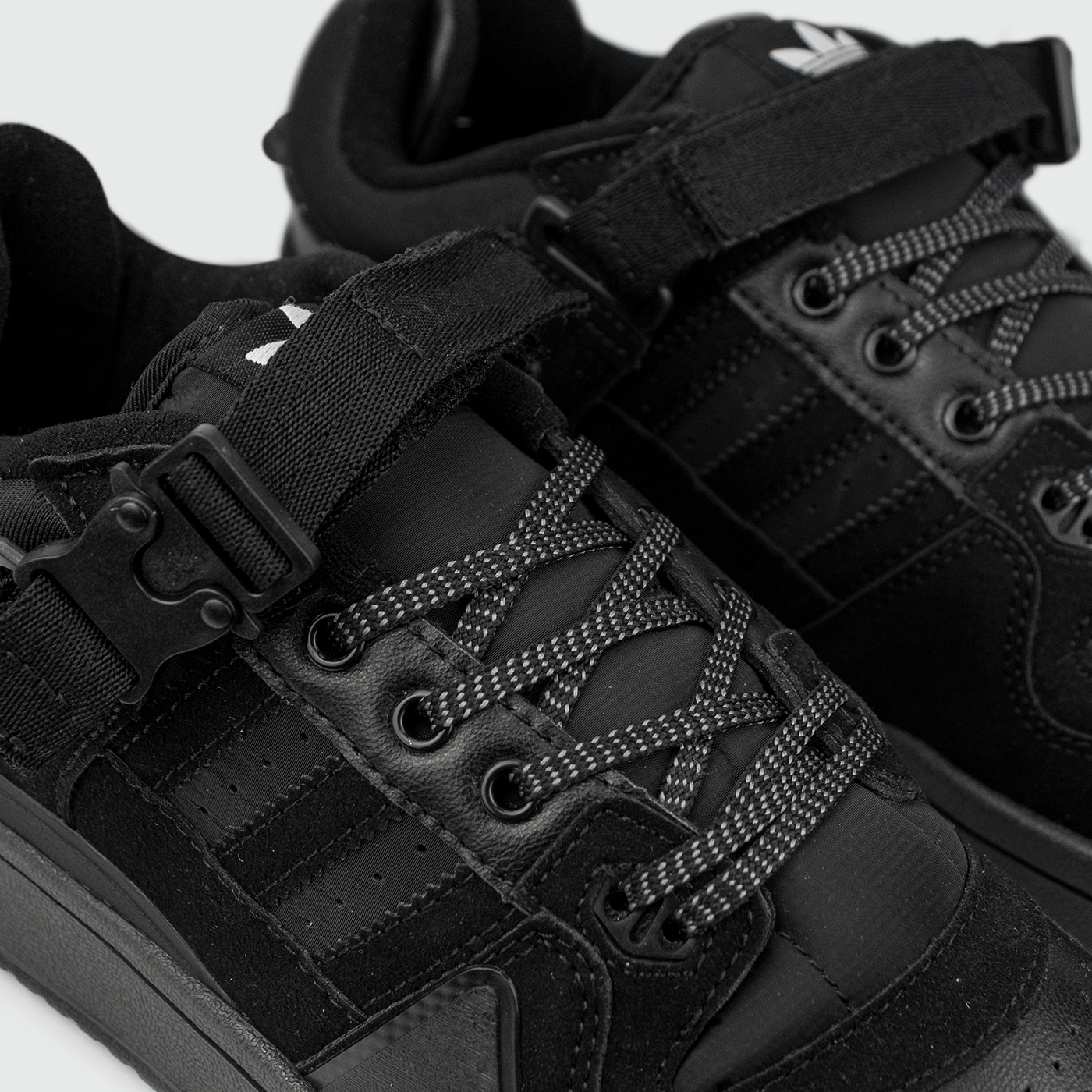 Кроссовки Adidas Forum Low x Bad Bunny Wmns Black Кроссовки Adidas Forum Low x Bad Bunny Wmns Black