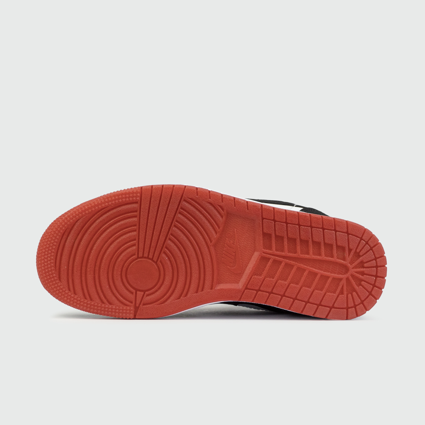 Кроссовки Nike Air Jordan 1 Low Wmns Quai 54 Кроссовки Nike Air Jordan 1 Low Wmns Quai 54