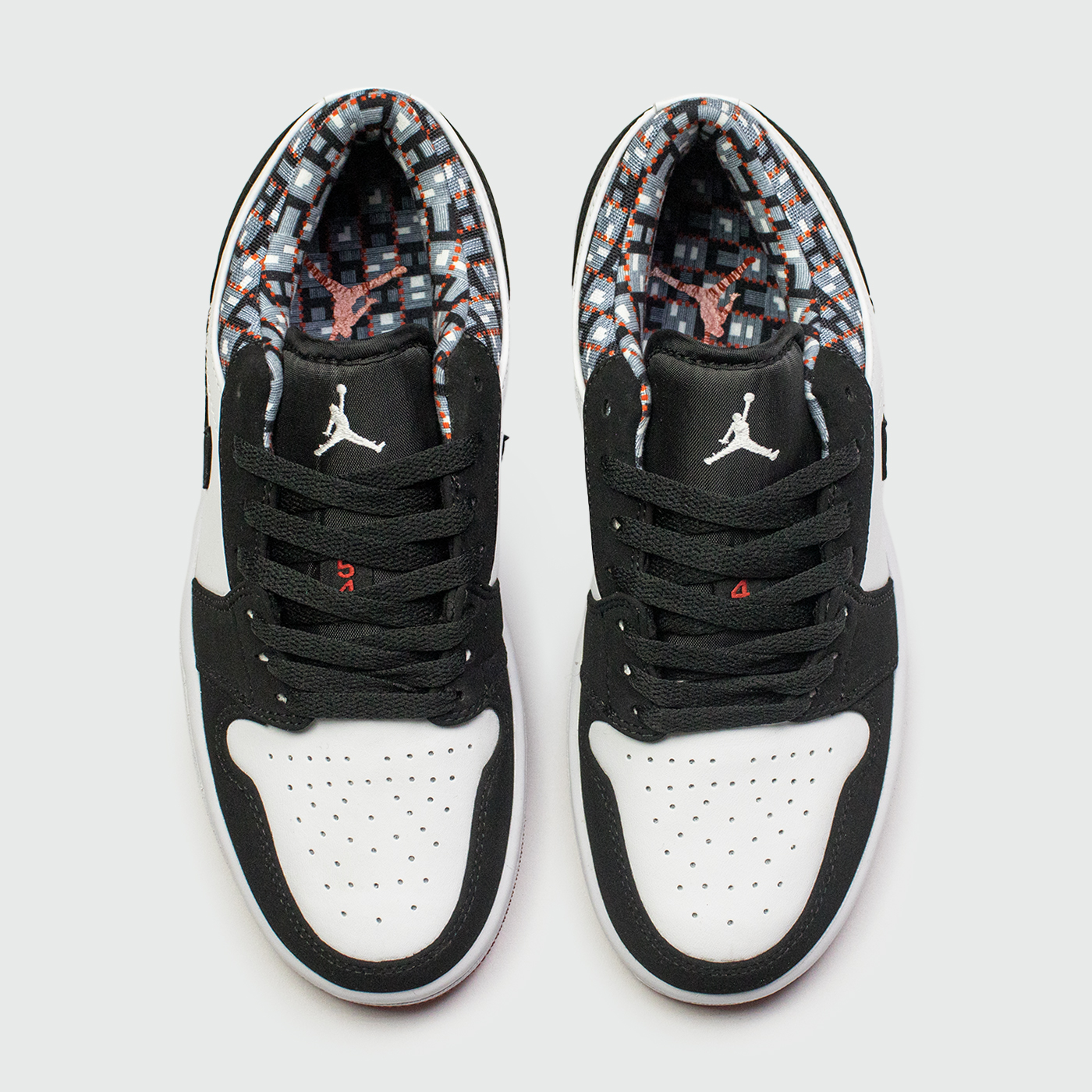 Кроссовки Nike Air Jordan 1 Low Wmns Quai 54 Кроссовки Nike Air Jordan 1 Low Wmns Quai 54
