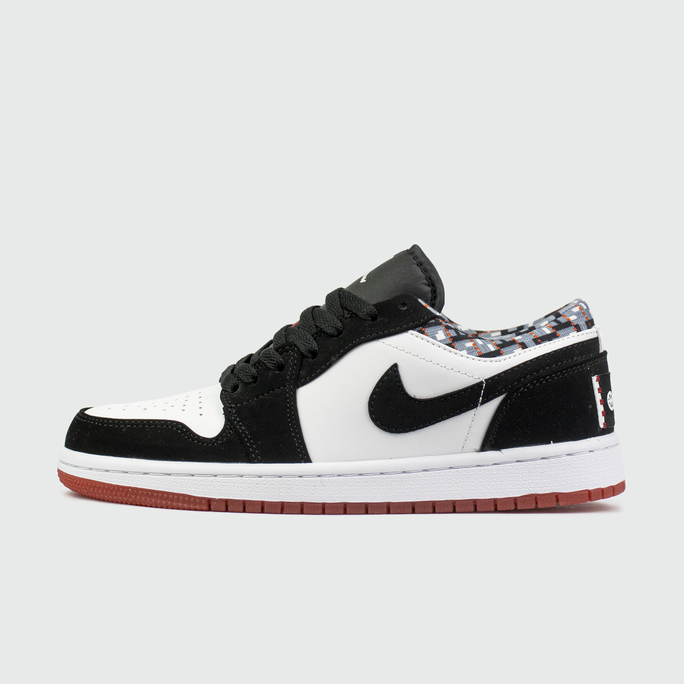 Кроссовки Nike Air Jordan 1 Low Wmns Quai 54 Кроссовки Nike Air Jordan 1 Low Wmns Quai 54