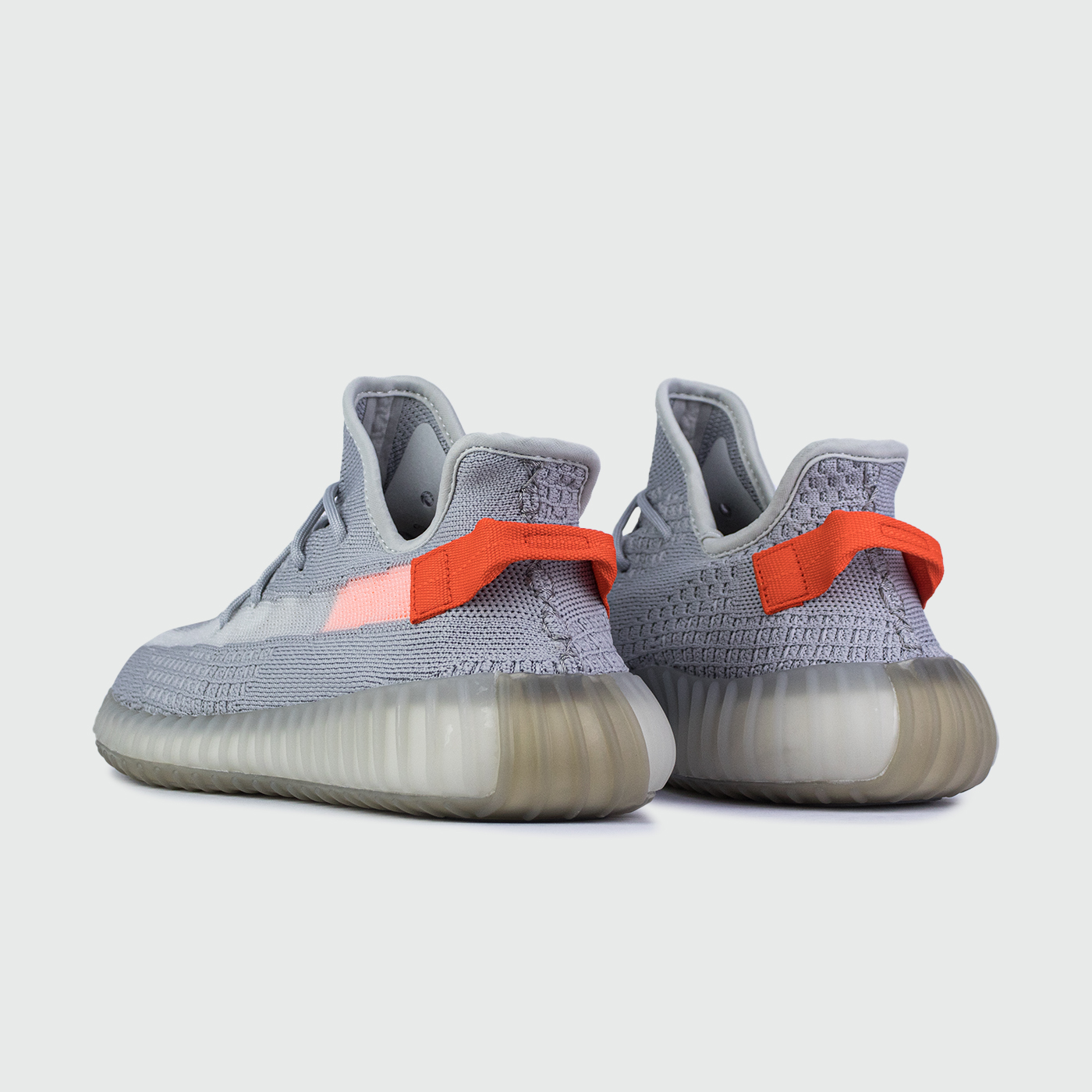 Кроссовки Adidas Yeezy 350 boost v2 Wmns Tail Light Кроссовки Adidas Yeezy 350 boost v2 Wmns Tail Light