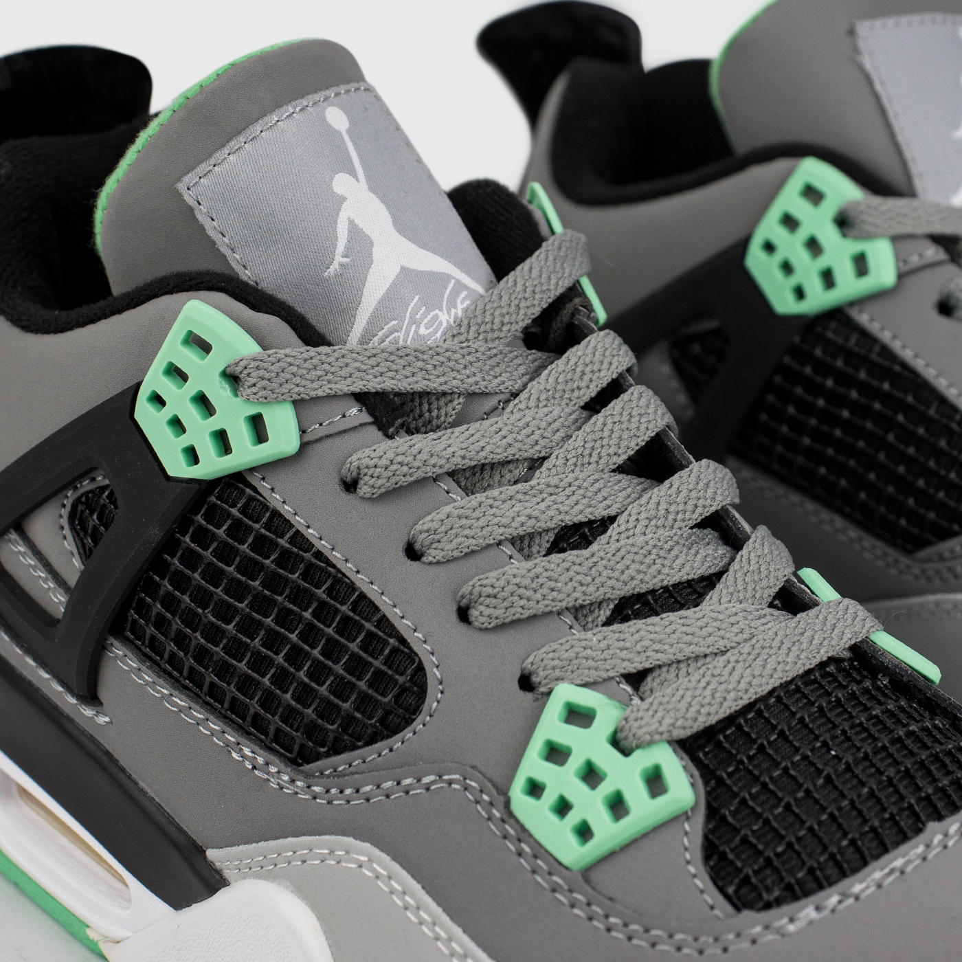 Кроссовки Nike Air Jordan 4 Retro Green Glow Qual.
