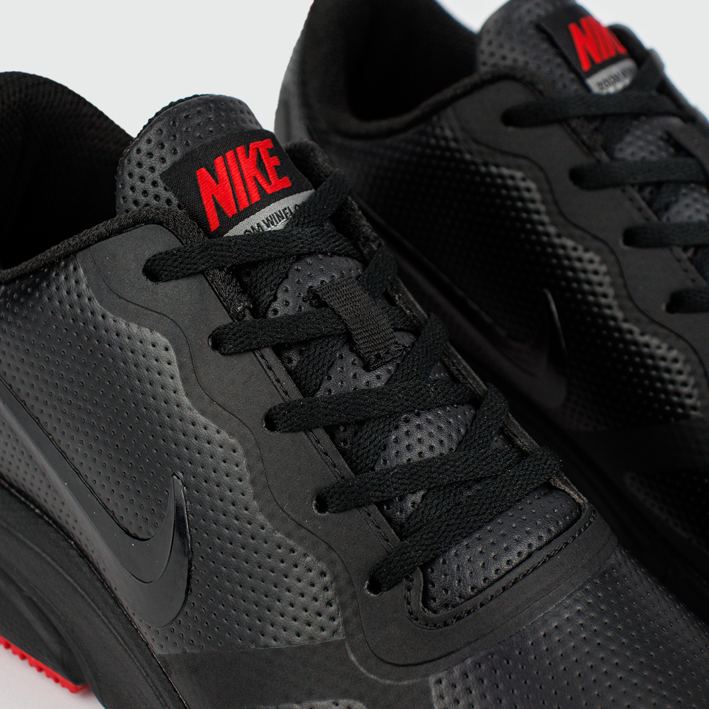 Кроссовки Nike Zoom Winflo 8 Leather Black / Red Кроссовки Nike Zoom Winflo 8 Leather Black / Red