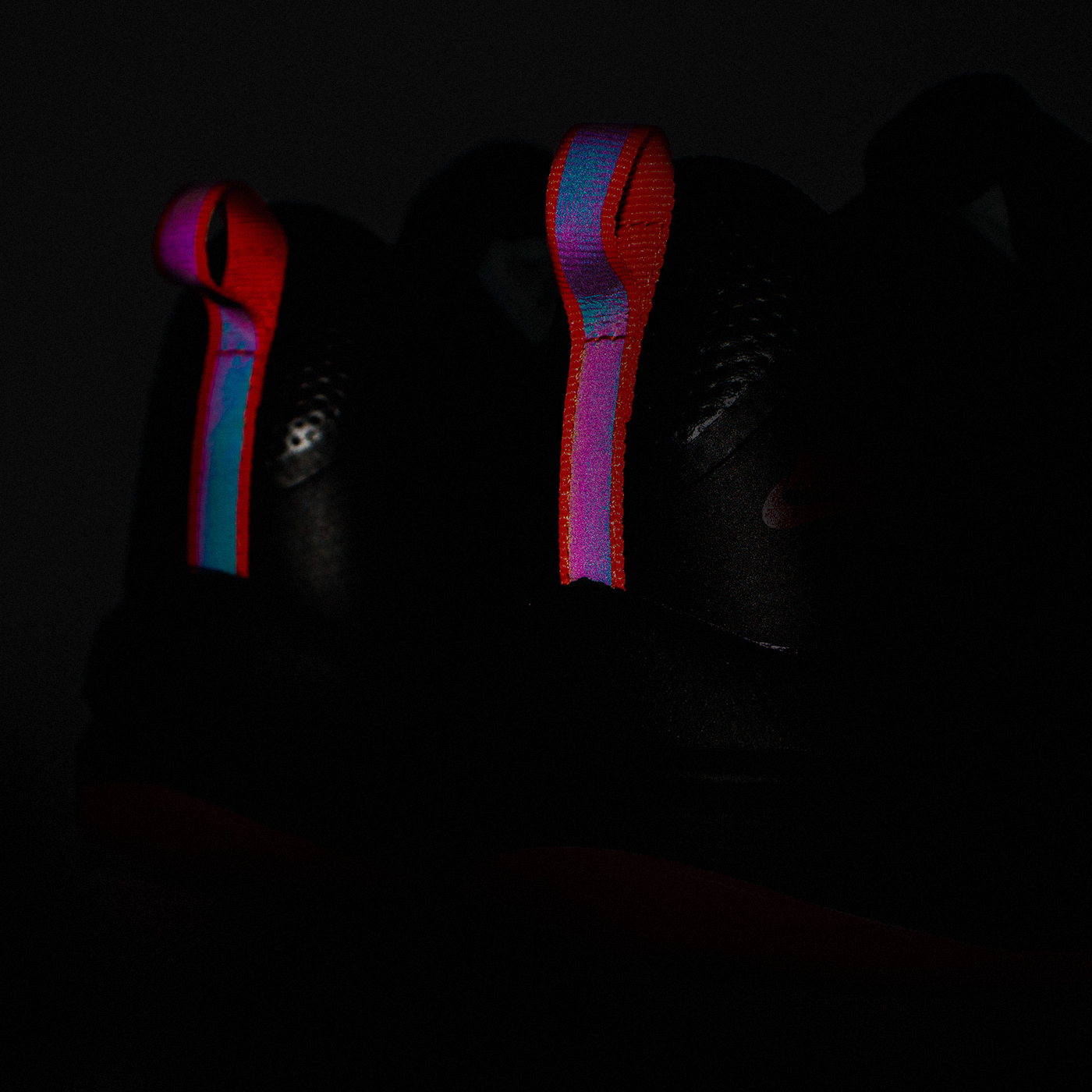 Кроссовки Nike Zoom Winflo 8 Leather Black / Red Кроссовки Nike Zoom Winflo 8 Leather Black / Red