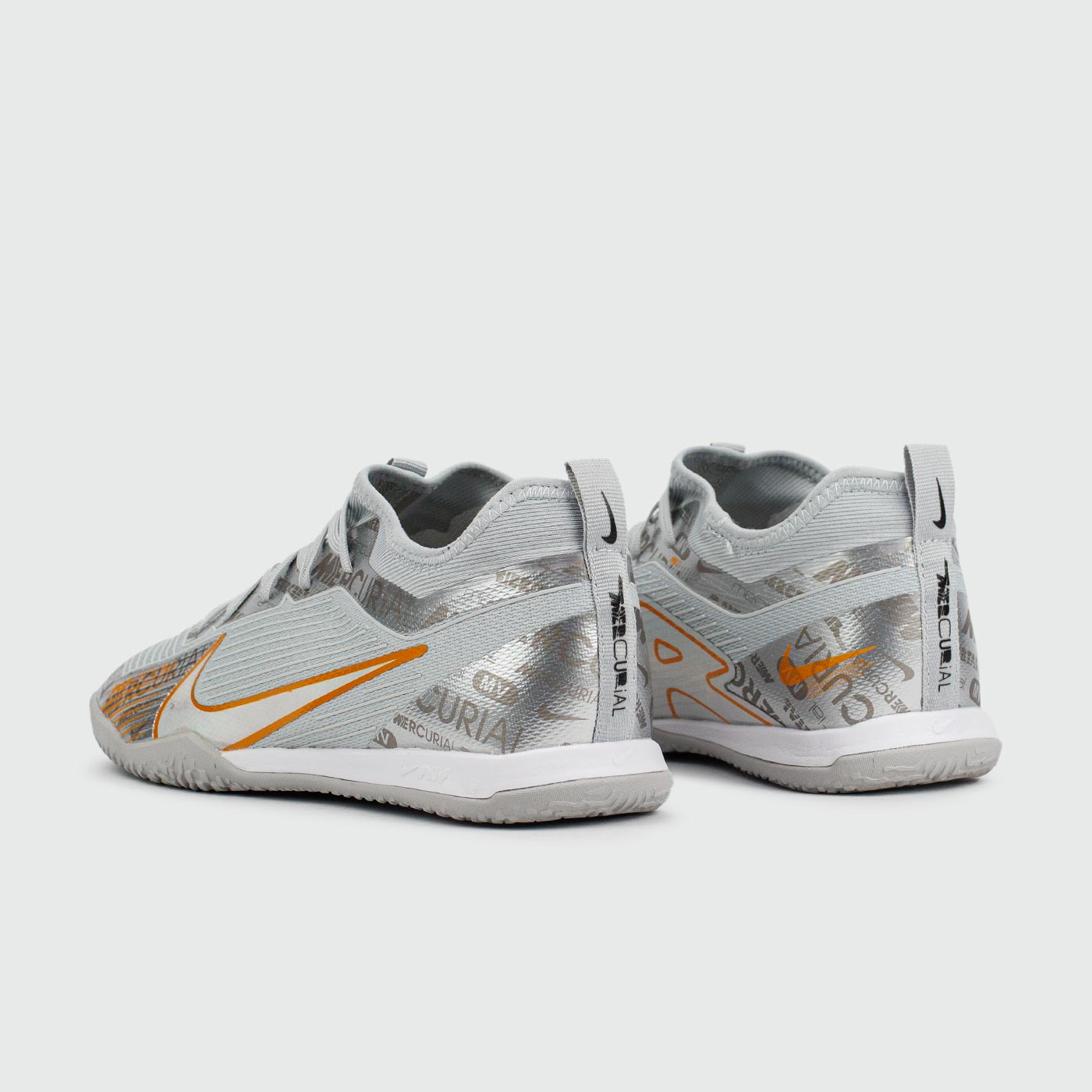 Бампы Nike Air Zoom Mercurial Vapor XV Pro IC Grey Gold Бампы Nike Air Zoom Mercurial Vapor XV Pro IC Grey Gold