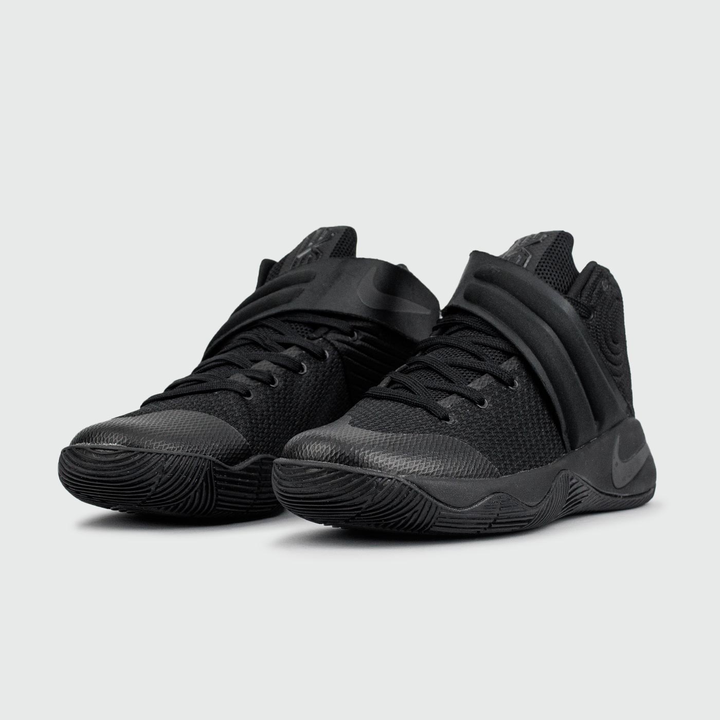 Кроссовки Nike Kyrie 2 Trp. Black Кроссовки Nike Kyrie 2 Trp. Black
