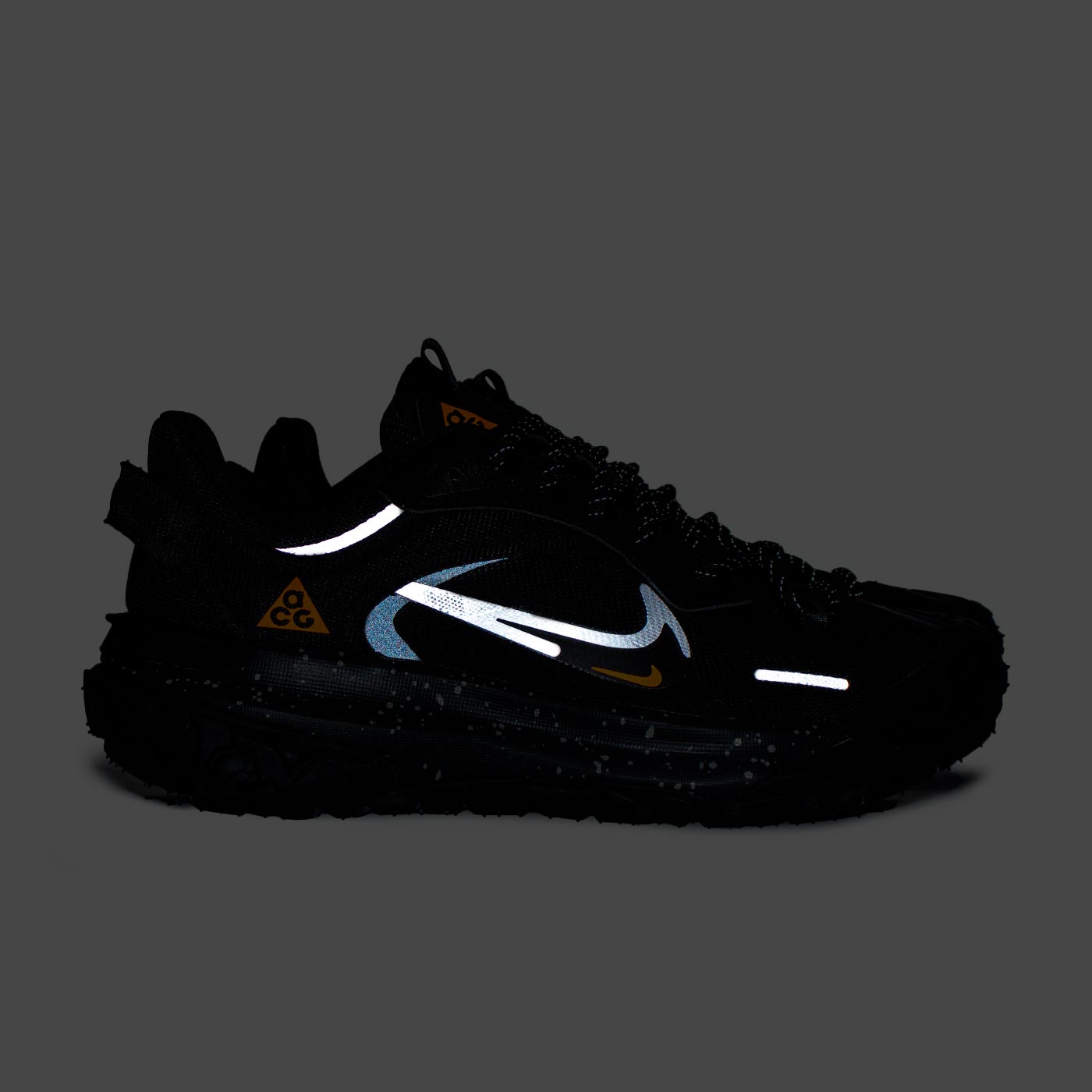 Кроссовки Nike ACG Mountain Fly 2 Low Gtx Black Orange