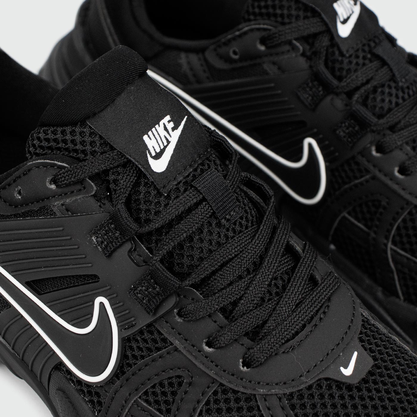 Кроссовки Nike V2K Run Trp.Black