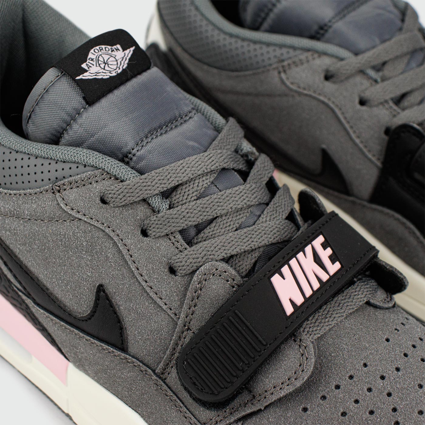 Кроссовки Air Jordan Legacy 312 Low Grey White Кроссовки Air Jordan Legacy 312 Low Grey White