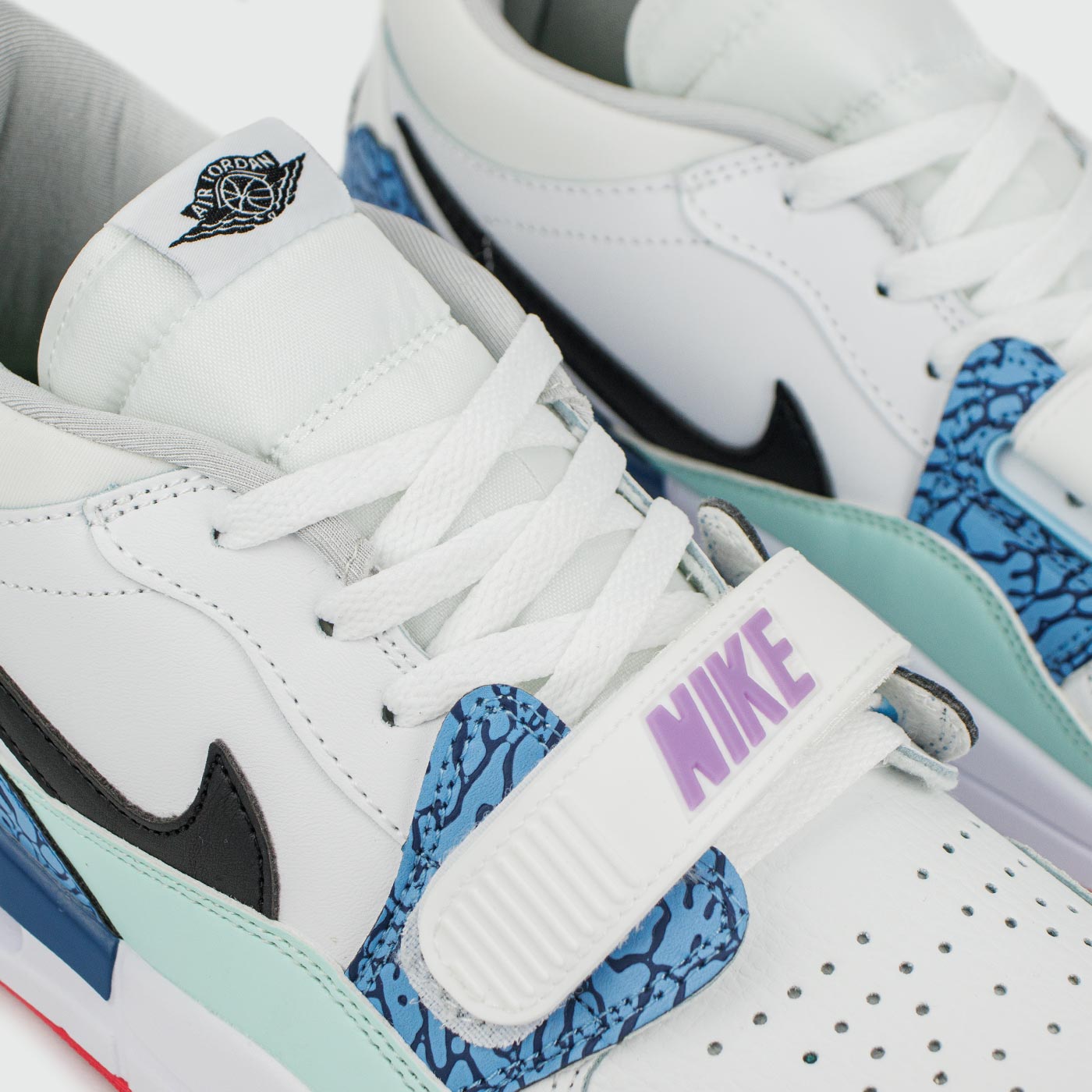 Кроссовки Air Jordan Legacy 312 Low White Blue Кроссовки Air Jordan Legacy 312 Low White Blue