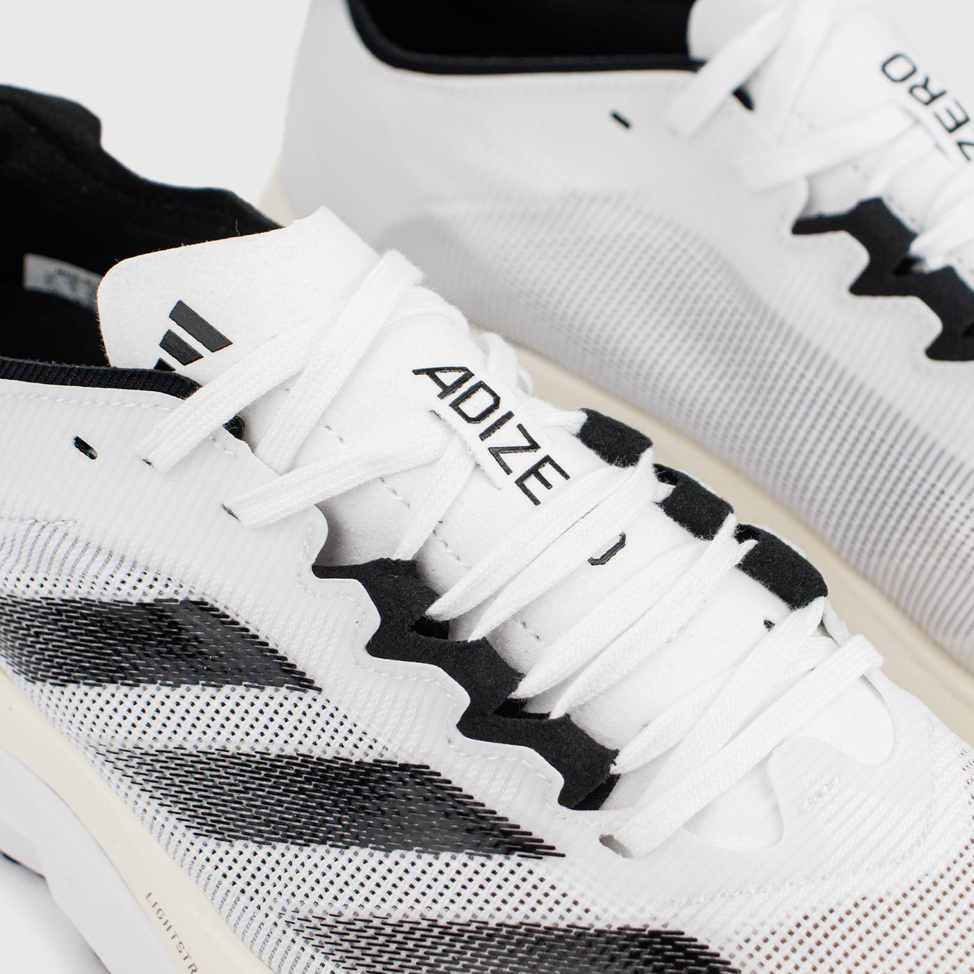 Кроссовки Adidas Adizero Boston 12 White Кроссовки Adidas Adizero Boston 12 White