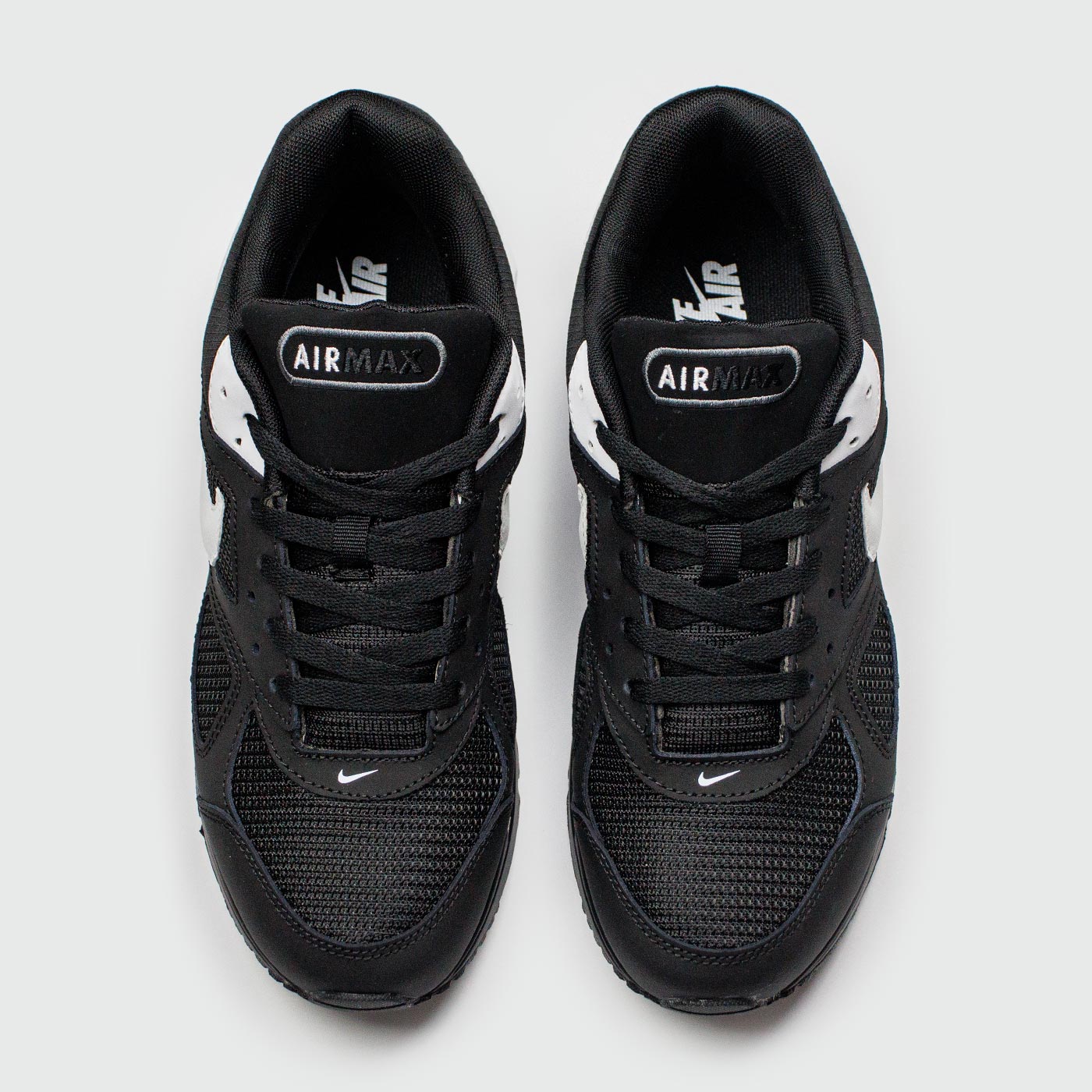 Кроссовки Nike Air Max IVO Black White Кроссовки Nike Air Max IVO Black White