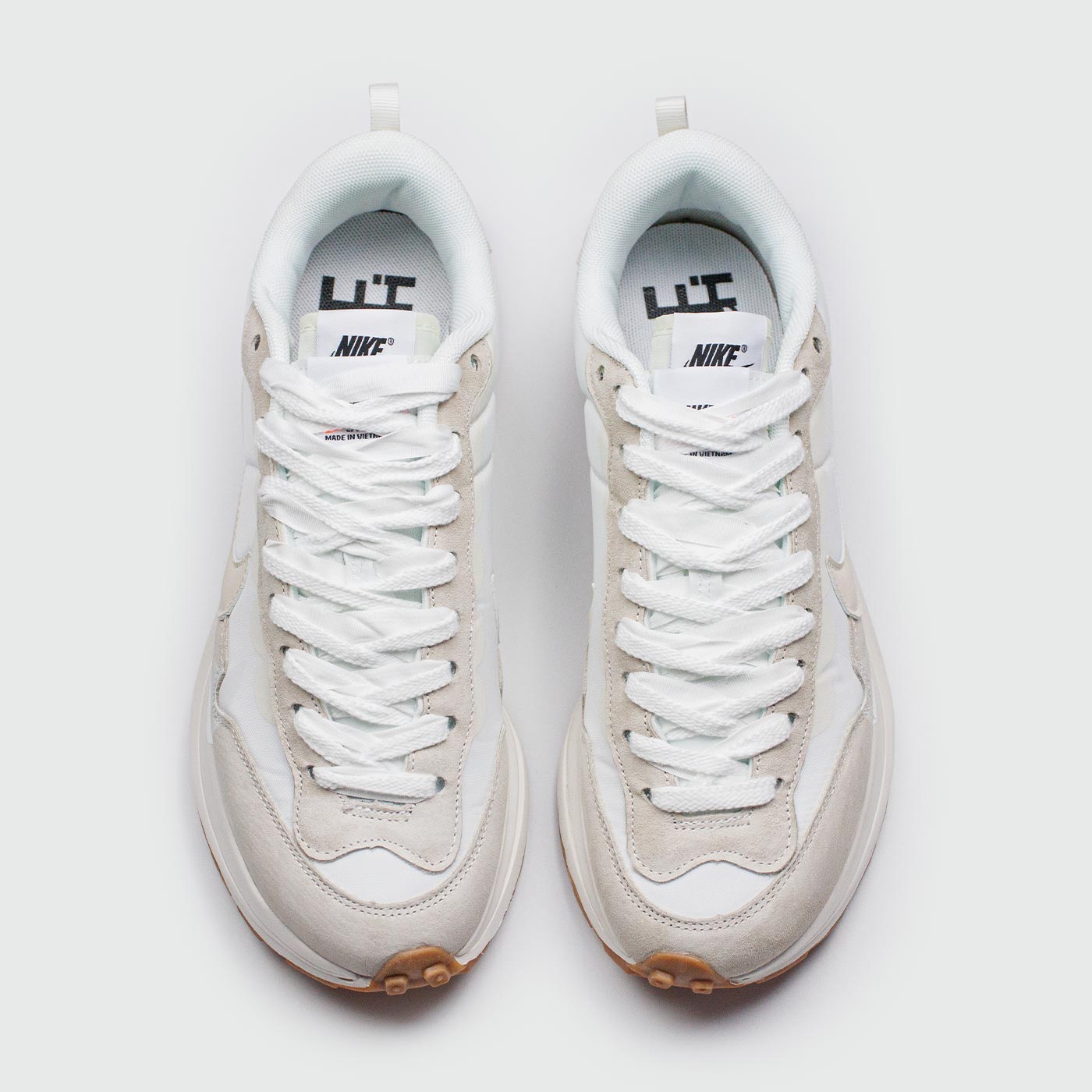Кроссовки Nike Vapor Waffle x Sacai White / Gum Wmns Кроссовки Nike Vapor Waffle x Sacai White / Gum Wmns