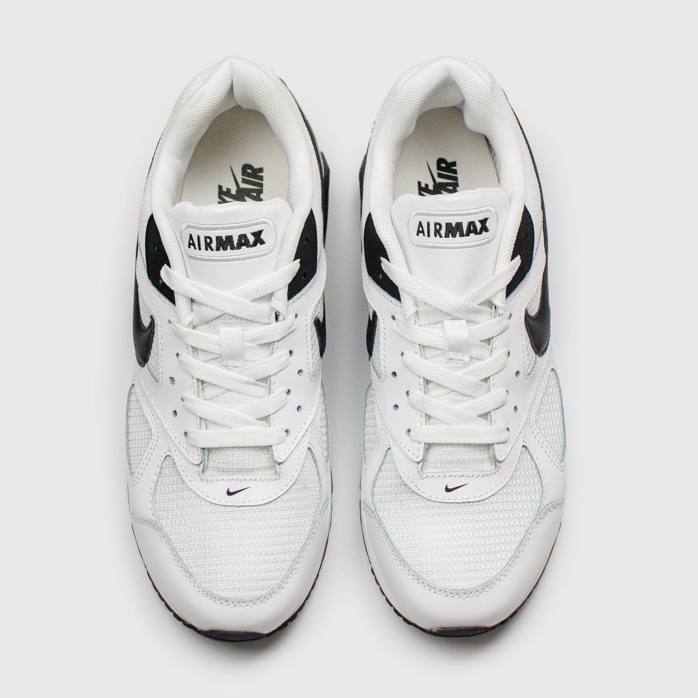 Кроссовки Nike Air Max IVO White Black Кроссовки Nike Air Max IVO White Black
